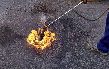 Yardhurst flat roofing repairs